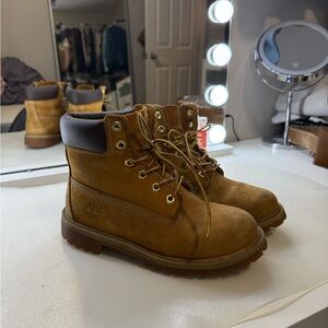 Timberland Tan Leather Ankle Boots